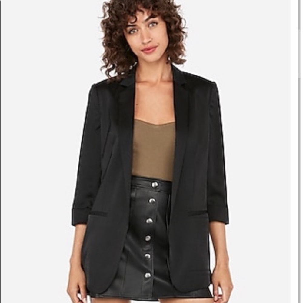 Black express boyfriend fit silky blazer